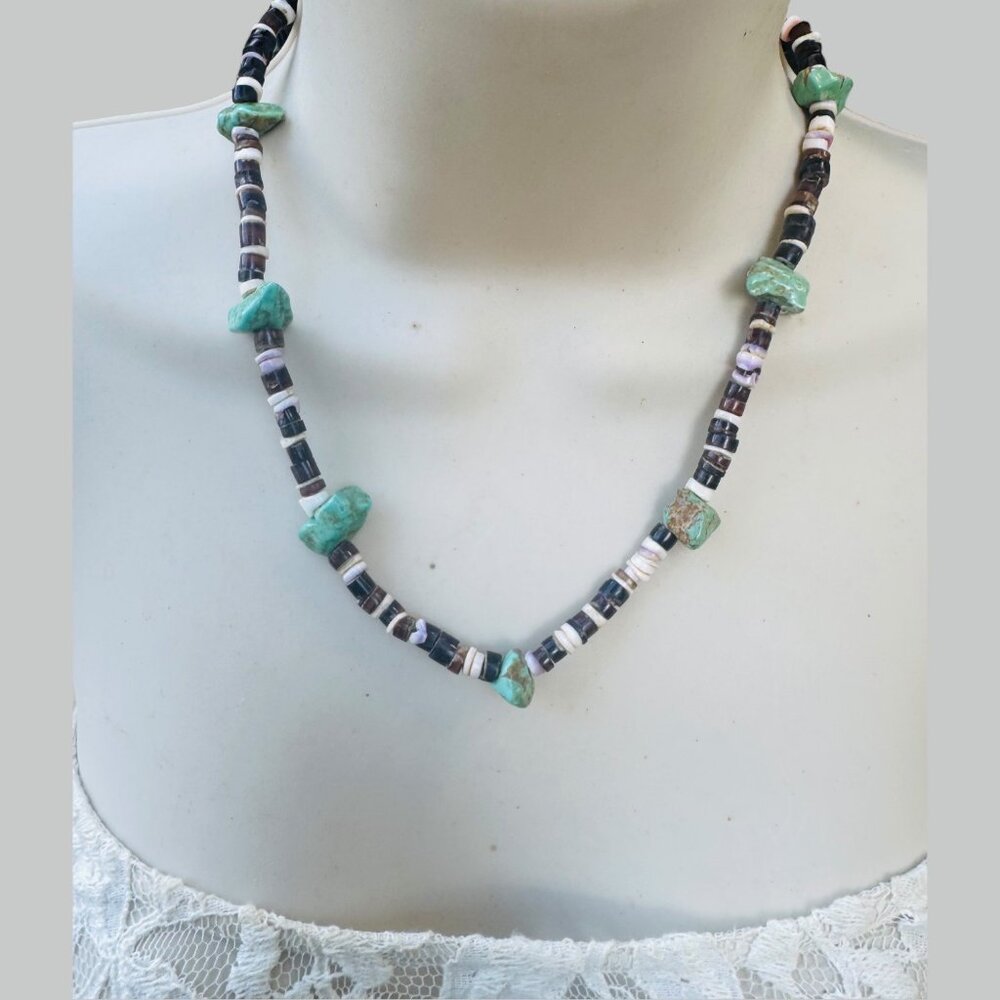 Vintage Artisan Crafted Turquoise & Heishi Shell Beaded Necklace Native American - Picture 2 of 7